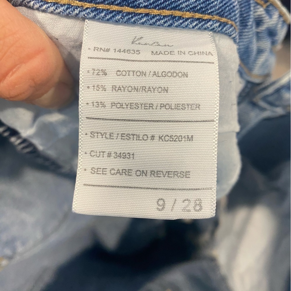 KanCan Collie High Rise Mom Jeans Distressed Blue Jeans size 9/28 - Picture 8 of 15
